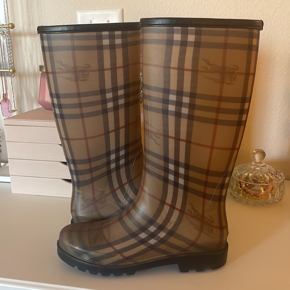 Burberry Rainboots
